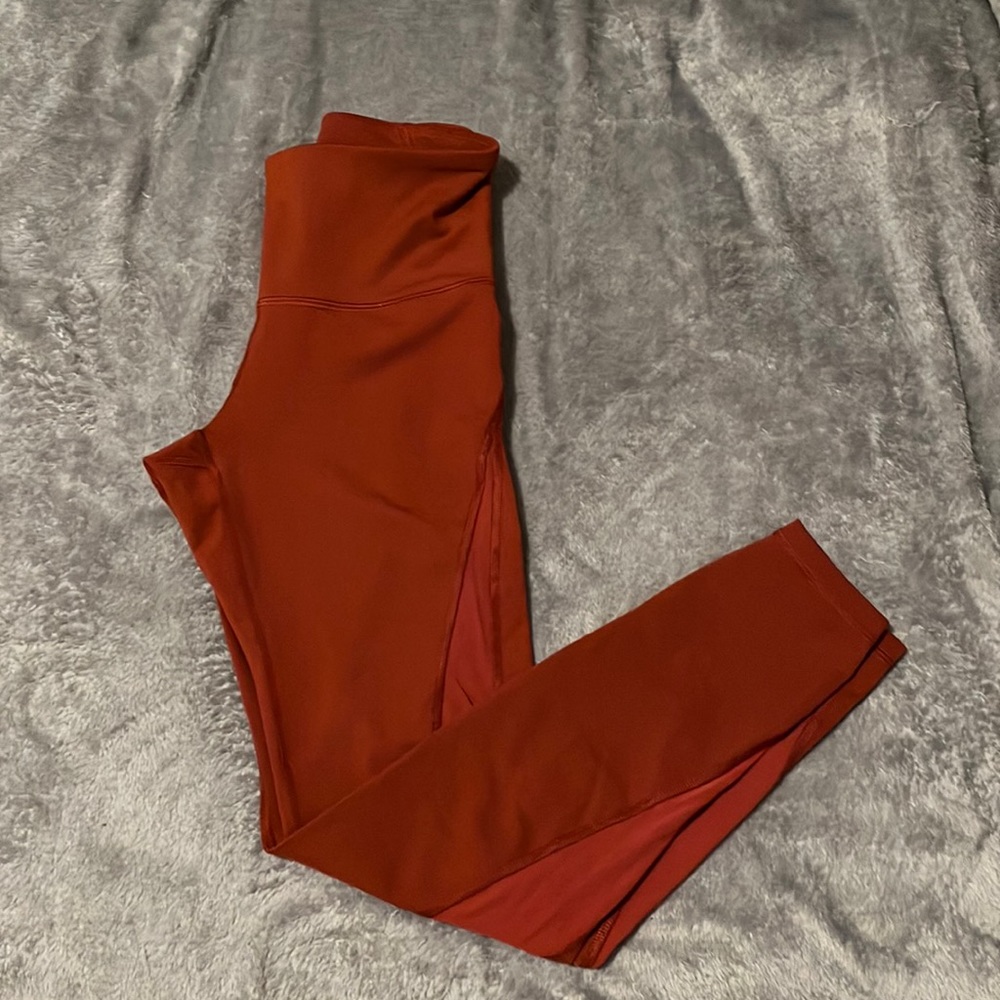 Old navy active , elevate leggings, legging sculptant , color maroon, size Xs